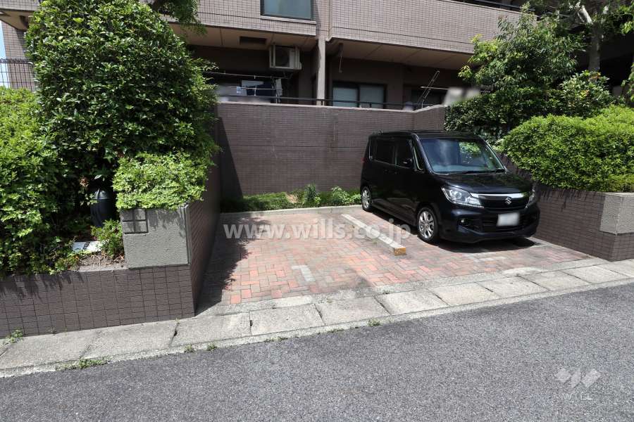 敷地内駐車場（屋外平面式）