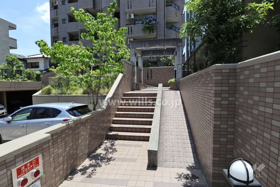 エントランスアプローチ