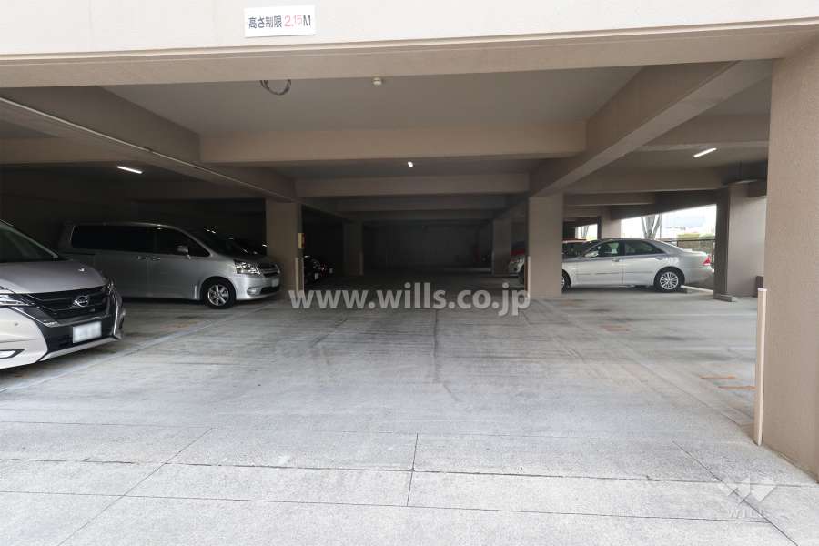 敷地内駐車場（屋内平面式）