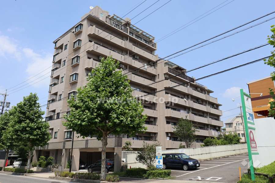グローリアス長久手南の外観（南西側から）