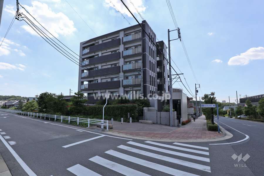ノイエクラッセ長久手の外観（北東側から）