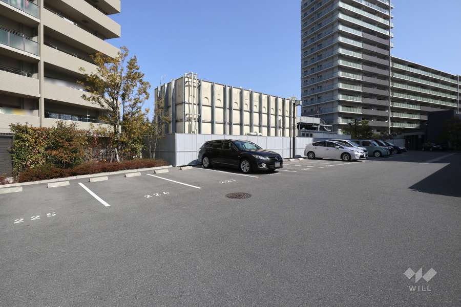 敷地内駐車場（屋外平面式）