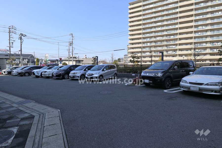 敷地内駐車場（屋外平面式）