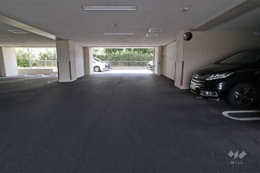 敷地内駐車場（屋内平面式）