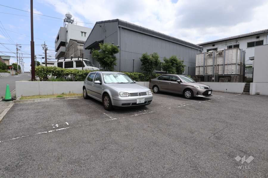 敷地内駐車場（屋外平面式）