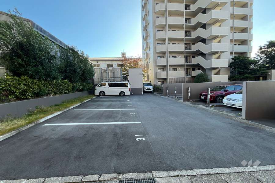 敷地内駐車場(屋外平面式・屋外機械式)