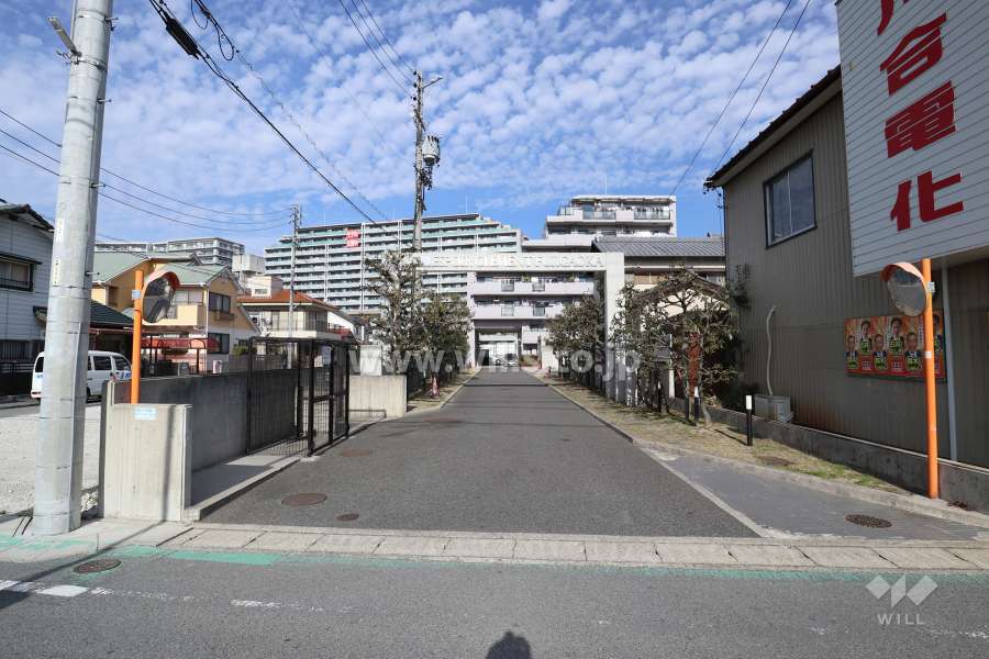 駐車場出入口