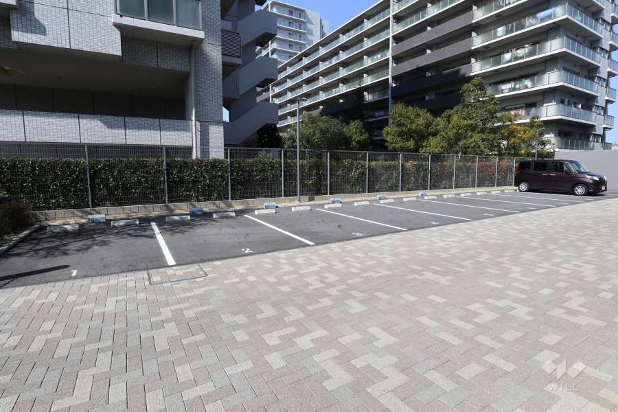 敷地内駐車場（屋外平面式）