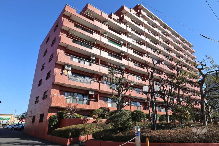 ライオンズマンション藤が丘ガーデンの外観(南西側から)