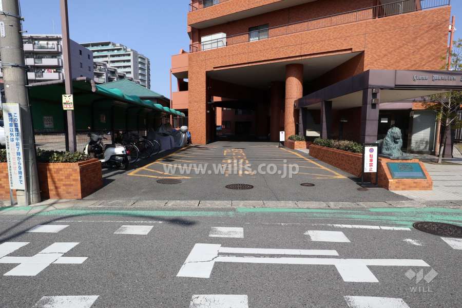 駐車場出入口