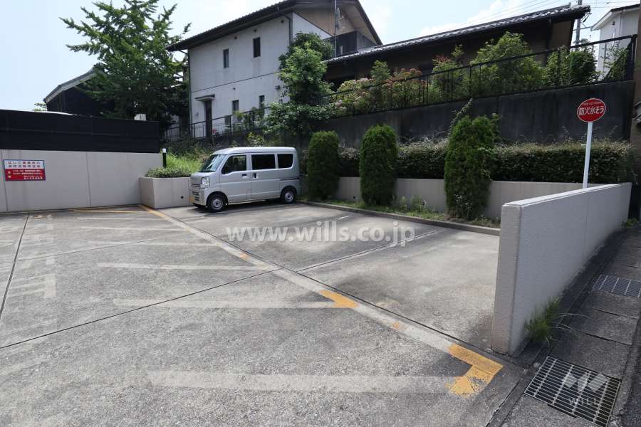 敷地内駐車場（屋外平面式）