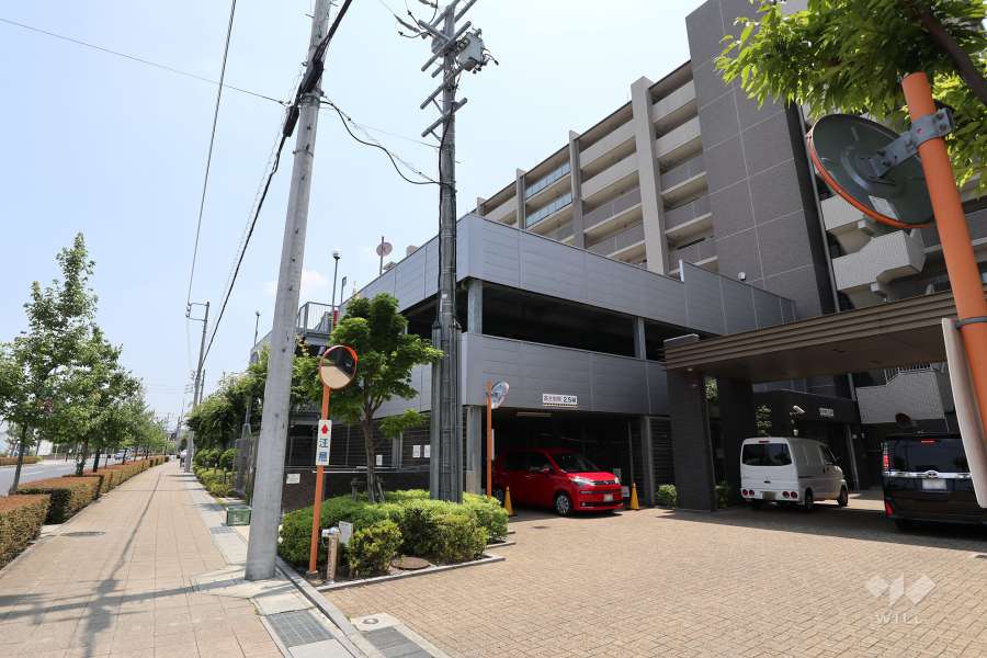 敷地内駐車場（平面自走式）