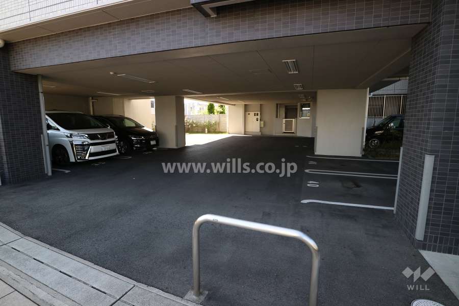 敷地内駐車場（屋内平面式）