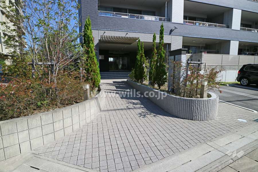 エントランスアプローチ