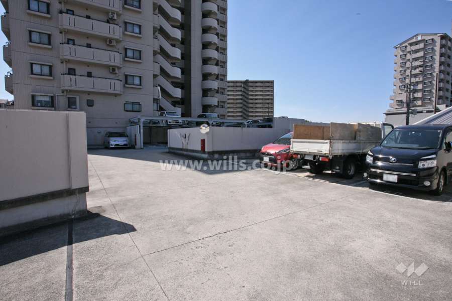 敷地内駐車場(屋外平面式)