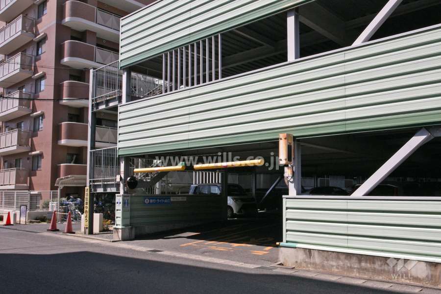 駐車場入り口