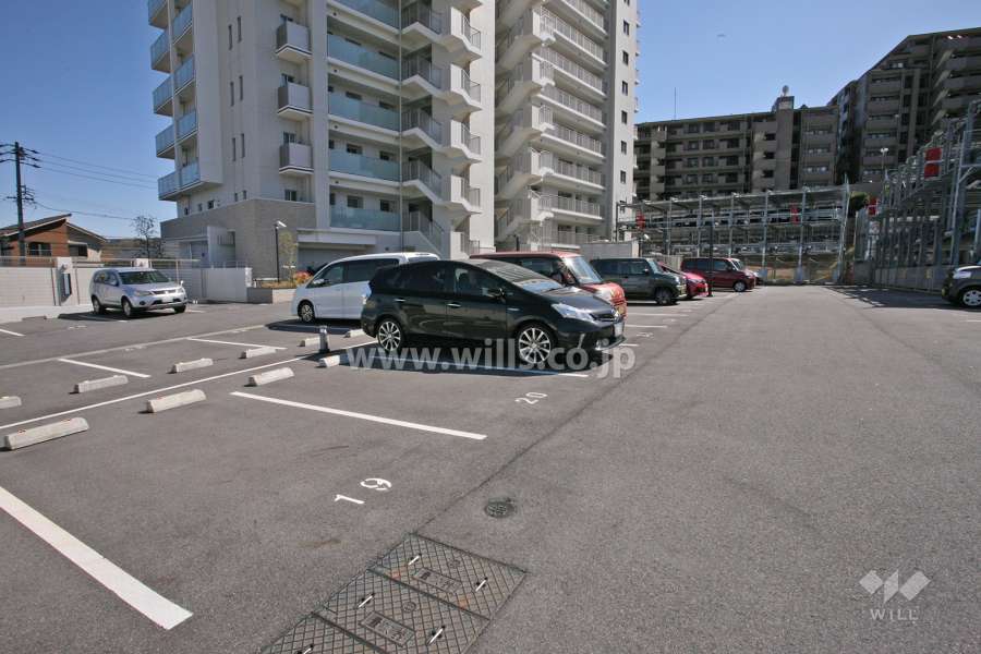敷地内駐車場（屋外平面式）