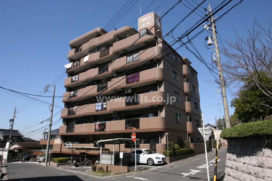 サンハウス日進の外観（東側から）