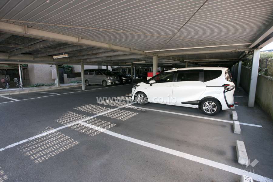 敷地内駐車場(屋内立体式）
