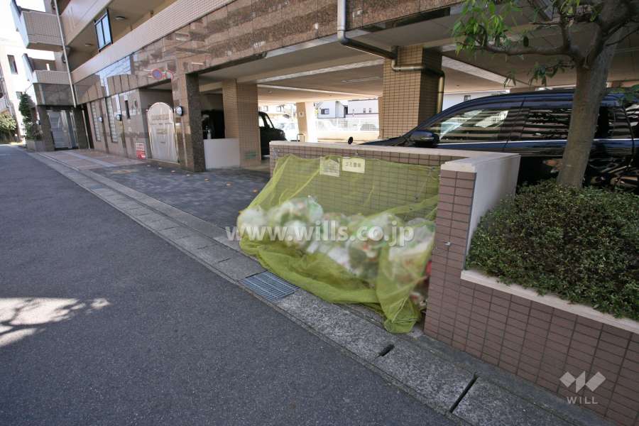 ゴミ置き場