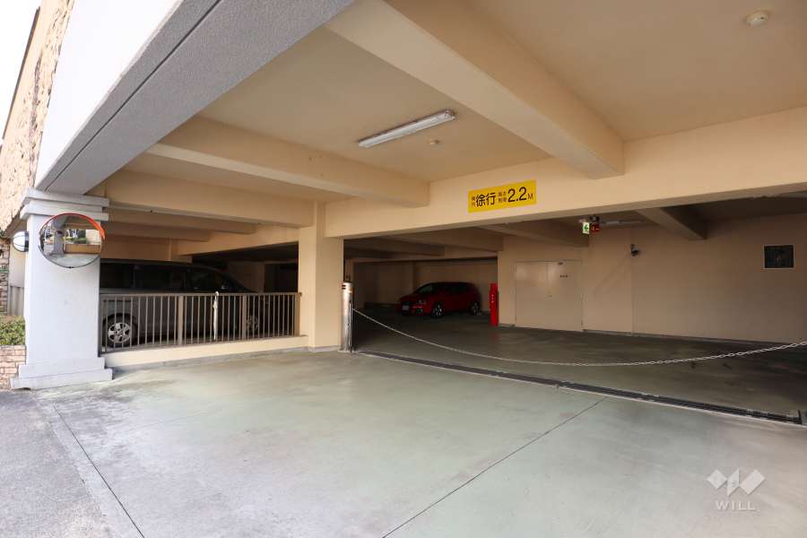 敷地内駐車場（屋内平面式）