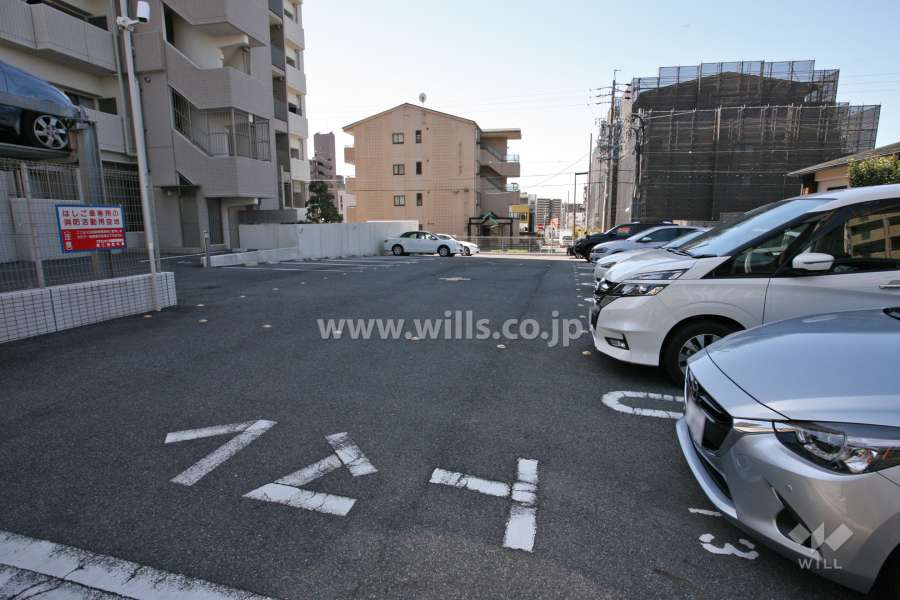 敷地内駐車場(屋外平面式)