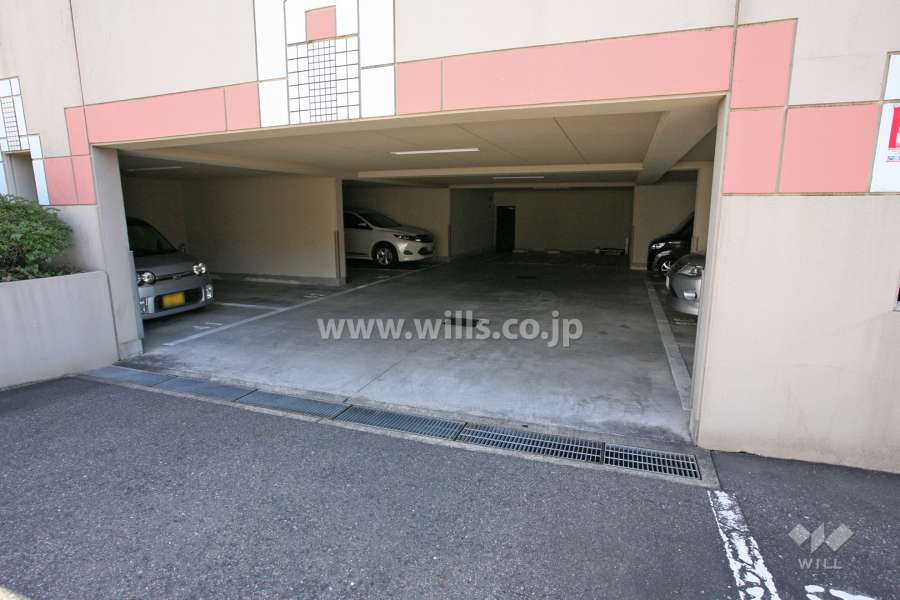 敷地内駐車場（屋内平面式）