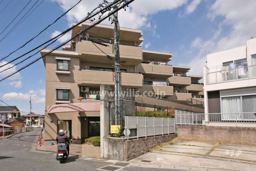 グローリアス香久山の外観