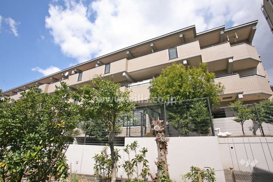 グローリアス香久山第2の外観(南側から)