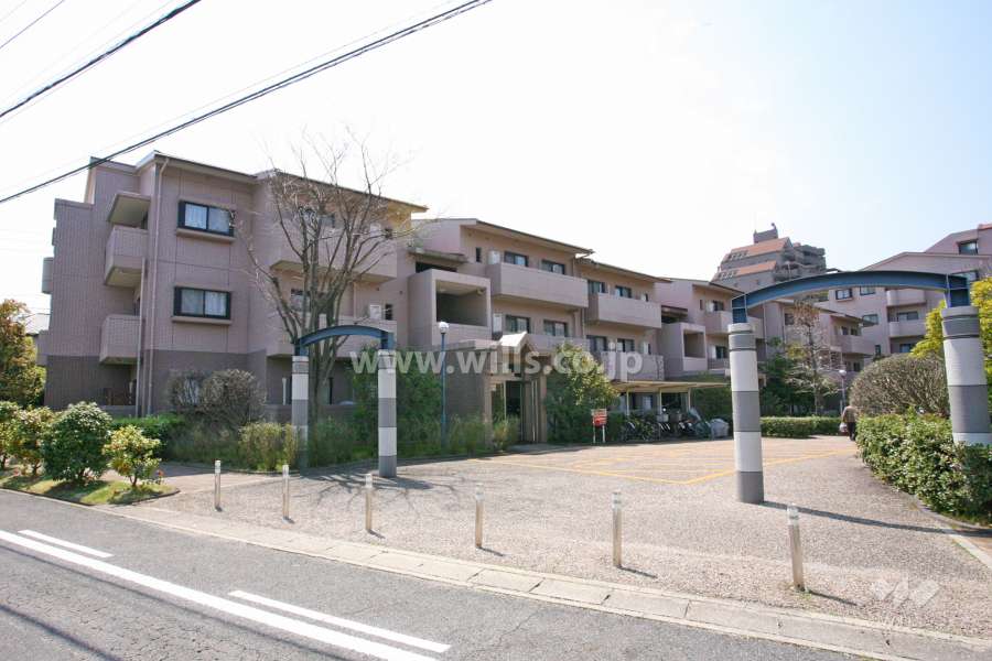 ライフウエルズ香久山4番館の外観(北側から)