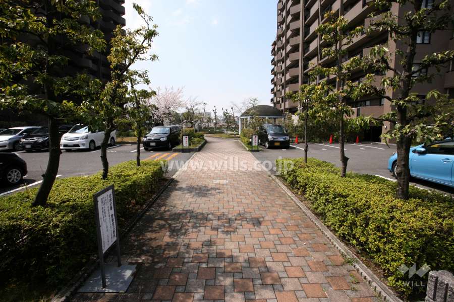 敷地内通路(東側)