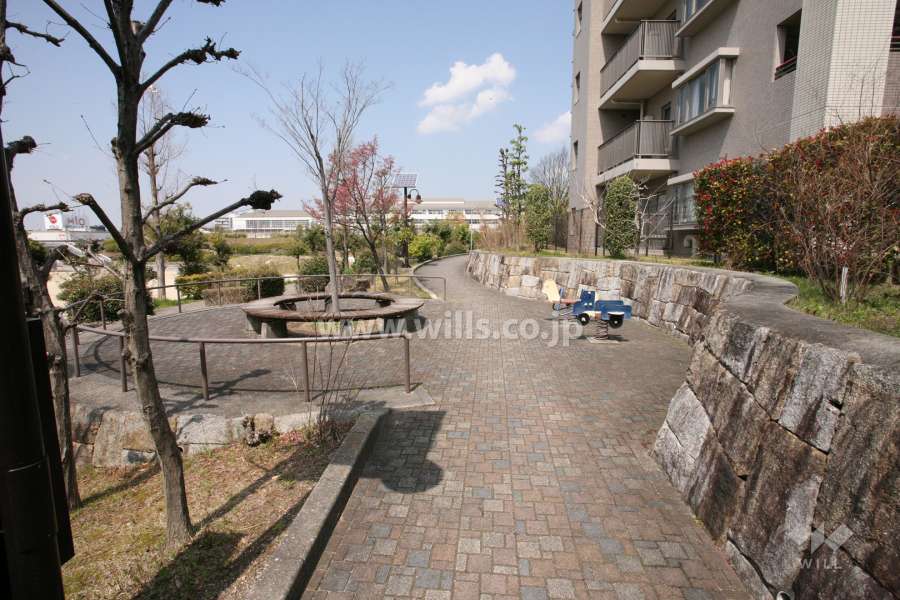 敷地隣接する公園