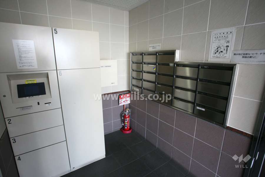 宅配ボックスと共用ポスト