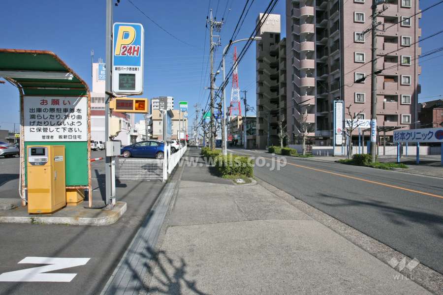 敷地北側の前面道路