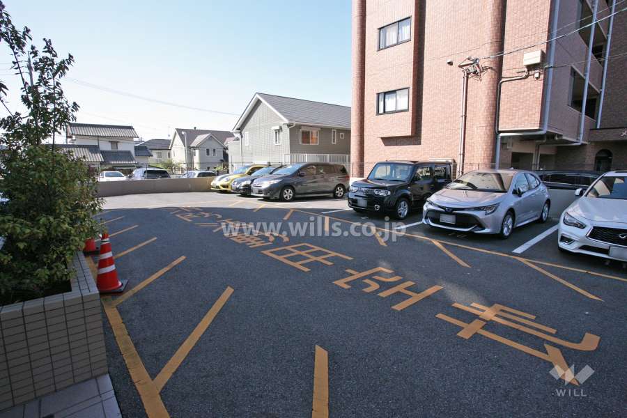 敷地内駐車場（屋外平面式）
