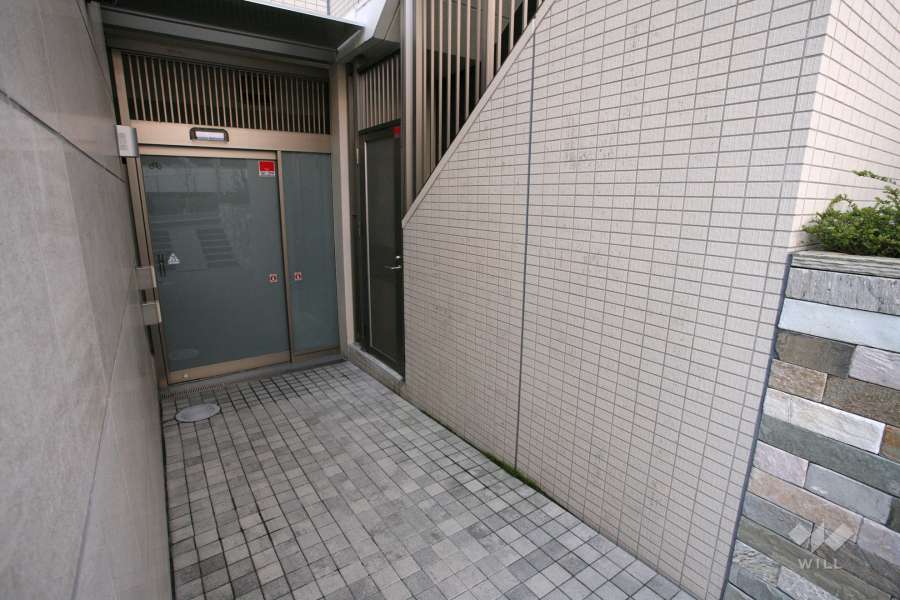 駐輪場出入り口