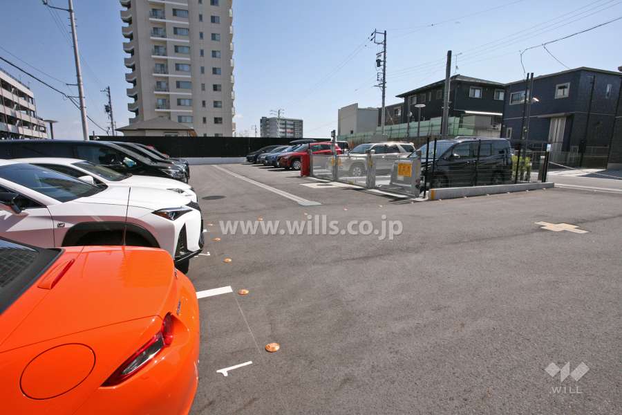 敷地内駐車場（屋外平面式）