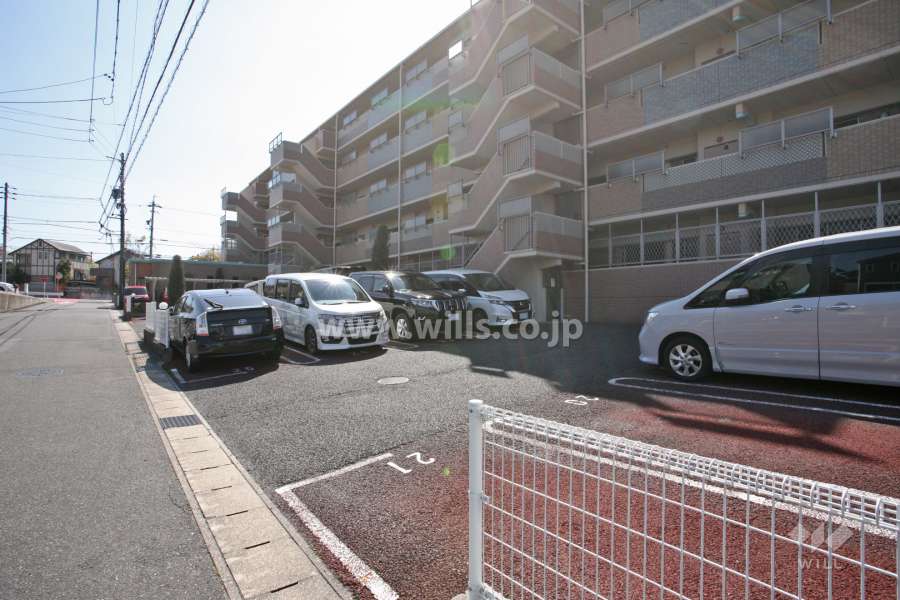 敷地内駐車場(屋外平面式)