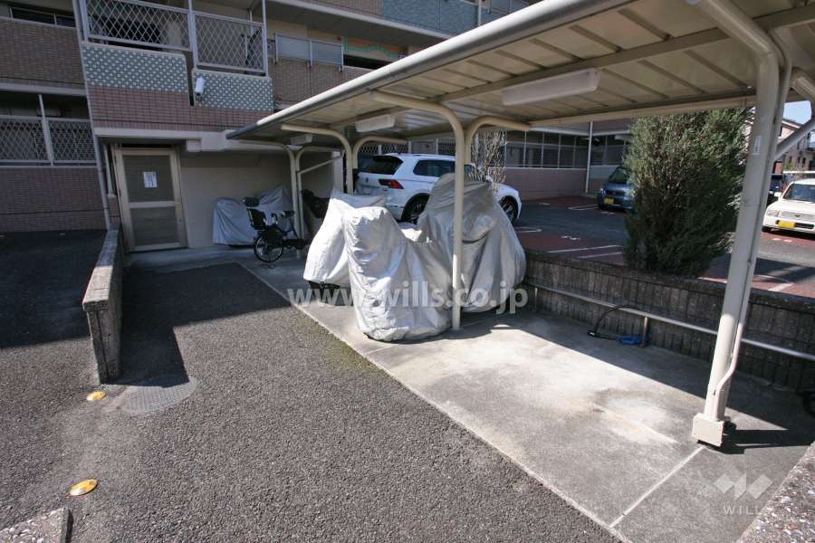バイク置き場