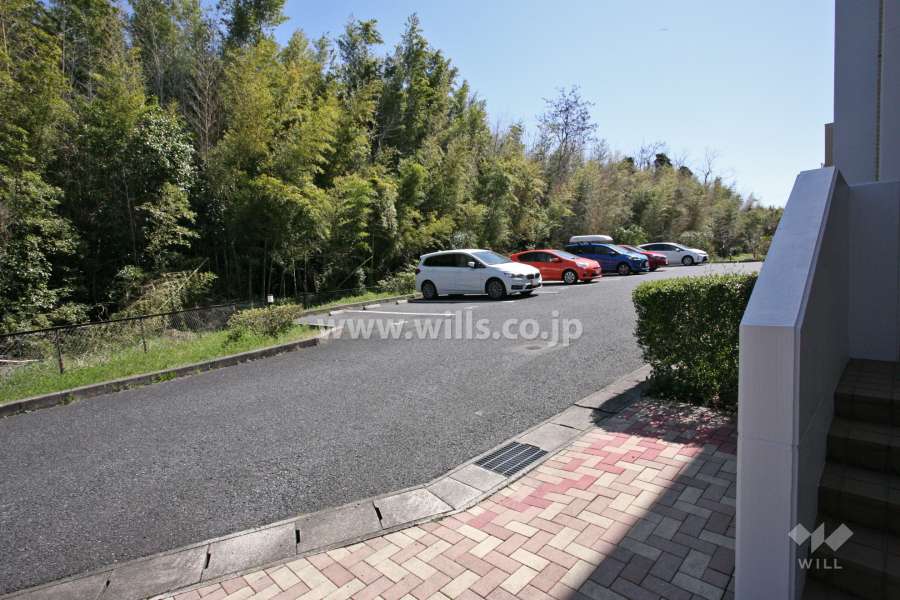 敷地内駐車場(屋外平面式)