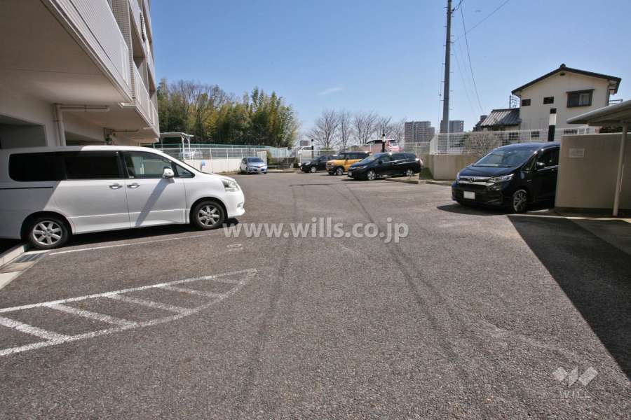 敷地内駐車場(屋外平面式)