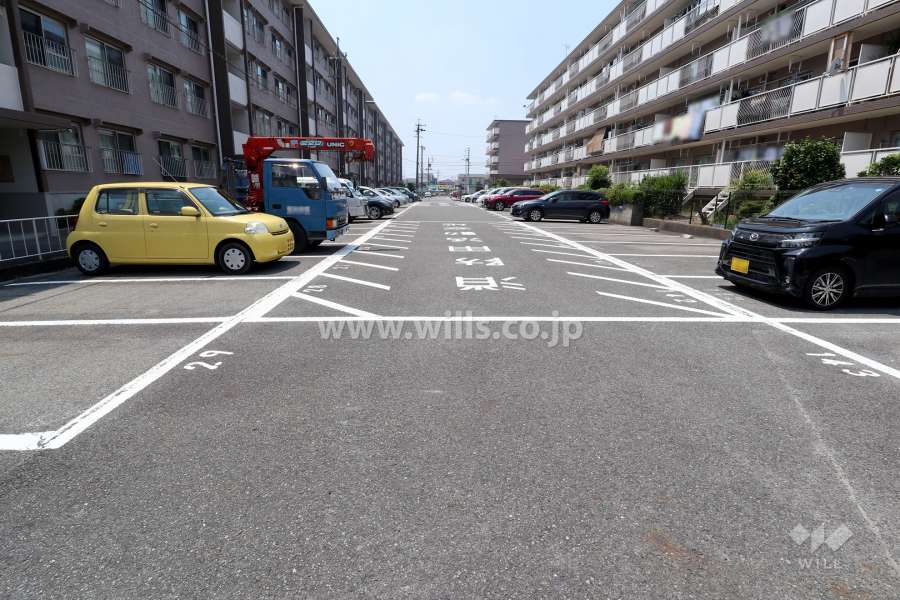 敷地内駐車場（屋外平面式）
