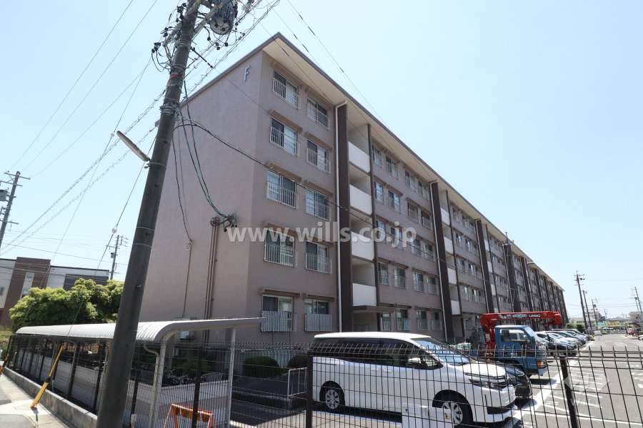 名鉄旭前ハイツF棟の外観（北側から）