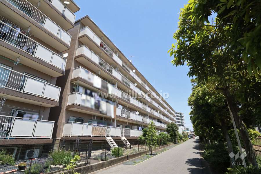 名鉄旭前ハイツF棟の外観（南西側から）