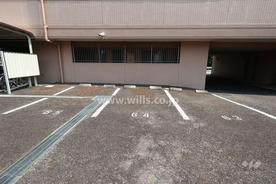 敷地内駐車場（屋外平面式）