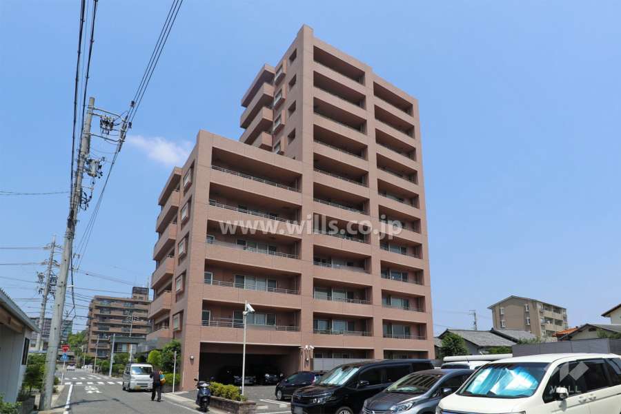 カルティア印場駅の外観（南西側から）