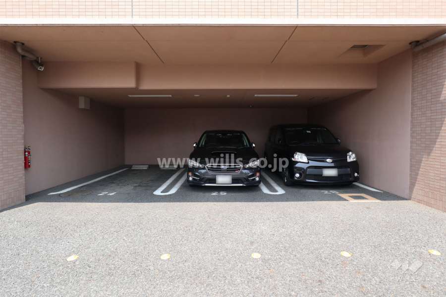 敷地内駐車場（屋内平面式）