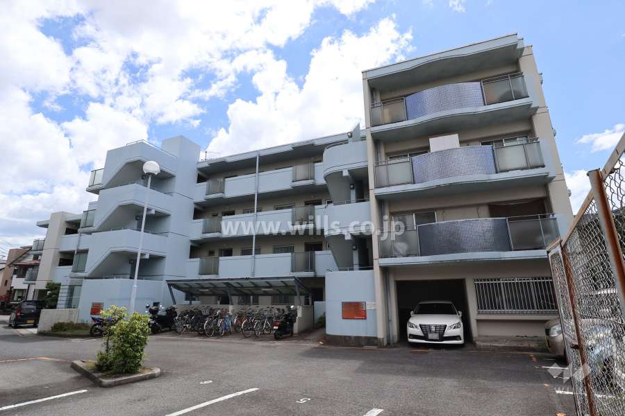 ナビタウン吉岡町マンション1の外観（北西側から）