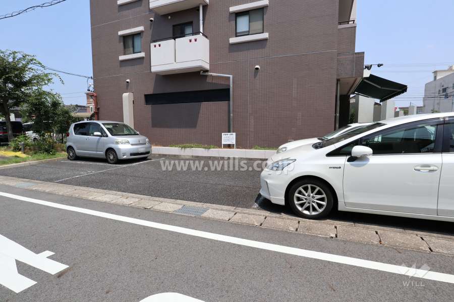 敷地内駐車場（屋外平面式）