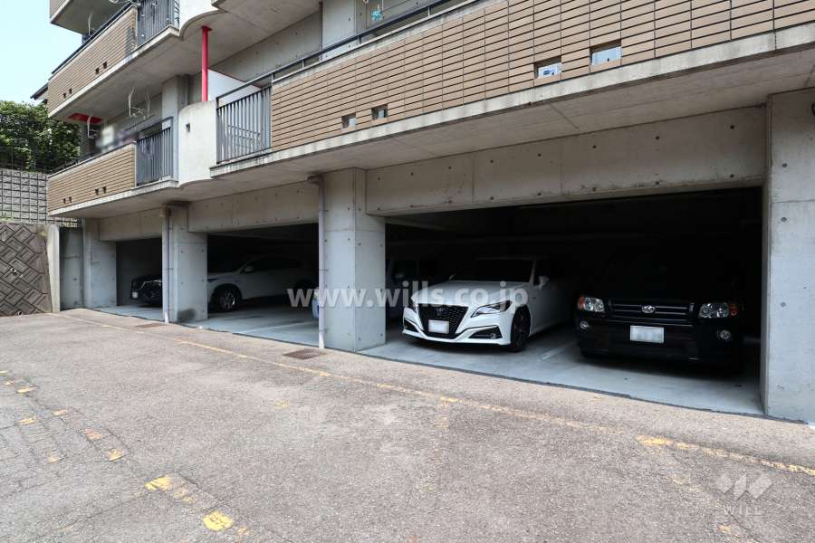 敷地内駐車場（屋内平面式）